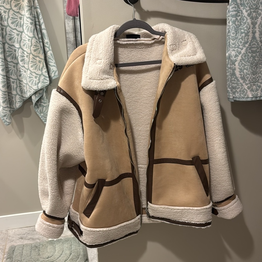 Vici Tan and Cream Shearling Jacket - Picture 6 of 7